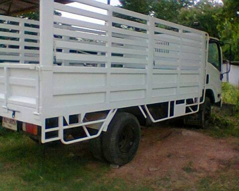 ขายISUZU NPR 150แรง หน้าตึก ปี52 รถสวย สภาพพร้อมใช้งาน เอกสารพร้อมโอน สนใจโทร090-8588220คุณนะ หรือ www.truck.in.th/498