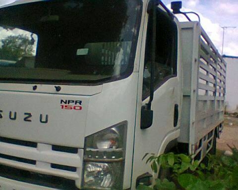 ขายISUZU NPR 150แรง หน้าตึก ปี52 รถสวย สภาพพร้อมใช้งาน เอกสารพร้อมโอน สนใจโทร090-8588220คุณนะ หรือ www.truck.in.th/498
