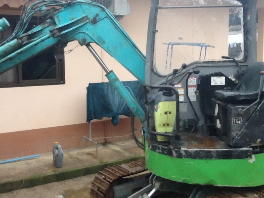 ขายรถแมคโคร pc30