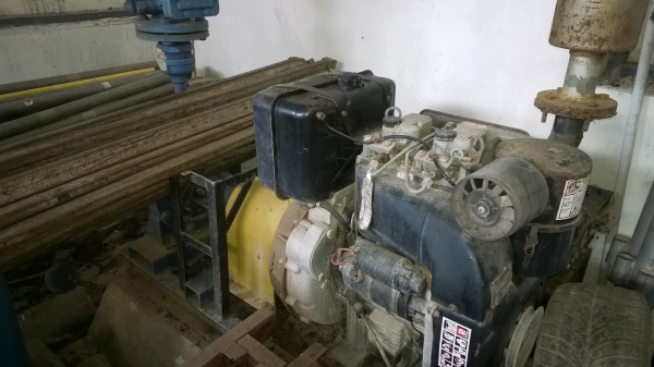 เครื่องยนต์RUGGERINI ดีเซล 2 สูบแบบไร้หมอน้ำ..(เป็นเครื่องสูบน้ำขึ้นถัง)มี4เครื่อง..เครื่องสวยมาก..