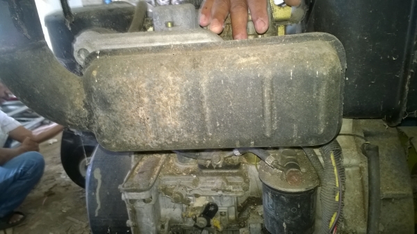 เครื่องยนต์RUGGERINI ดีเซล 2 สูบแบบไร้หมอน้ำ..(เป็นเครื่องสูบน้ำขึ้นถัง)มี4เครื่อง..เครื่องสวยมาก..