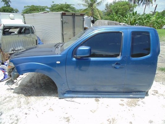 หัวเก๋งนาวาร่า แคป พร้อมอุปกรณ์ภายใน สภาพดี