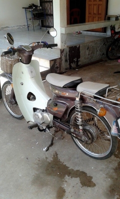 ขาย HONDA  C70 เครื่อง LIFAN 110 สตาสร์มือ สภาพสวย