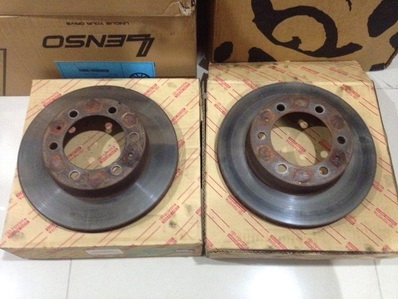 จานดิสเบรค FORTUNER ตัวแรก 1คู่ สภาพสวยหนา ตจว ส่งได้ครับ