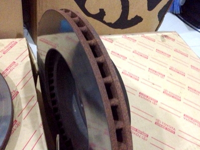 จานดิสเบรค FORTUNER ตัวแรก 1คู่ สภาพสวยหนา ตจว ส่งได้ครับ