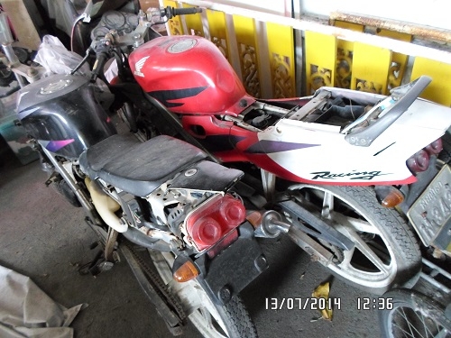 HONDA NSR 150 2คัน 6000 บาท ด่วนๆ HONDA NSR 150 2คัน 6000 บาท ด่วนๆ