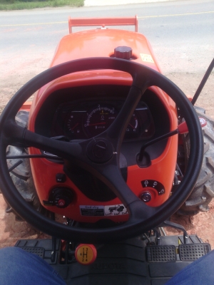 คูโบต้าL47 ปี56เจ้าเดียวมือเดียว 521ชั่วโมงสวยกิ๊บ. อุปกรณ์3อย่างจอบหมุนดันหน้าผานหลัง คูโบต้าL47 ปี56เจ้าเดียวมือเดียว 521ชั่วโมงสวยกิ๊บ. อุปกรณ์3อย่างจอบหมุนดันหน้าผานหลัง