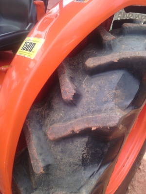 คูโบต้าL47 ปี56เจ้าเดียวมือเดียว 521ชั่วโมงสวยกิ๊บ. อุปกรณ์3อย่างจอบหมุนดันหน้าผานหลัง คูโบต้าL47 ปี56เจ้าเดียวมือเดียว 521ชั่วโมงสวยกิ๊บ. อุปกรณ์3อย่างจอบหมุนดันหน้าผานหลัง