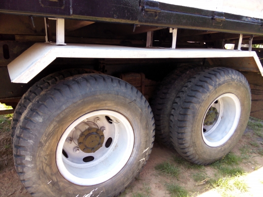 ขายด่วน ฟูโซ่ 527 สองเพลา ดั้ม สภาพพรอ้มใช้