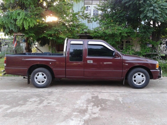 ขายอิซูซู  tfr  สภาพพร้อมใช้งาน                    185000 บาท