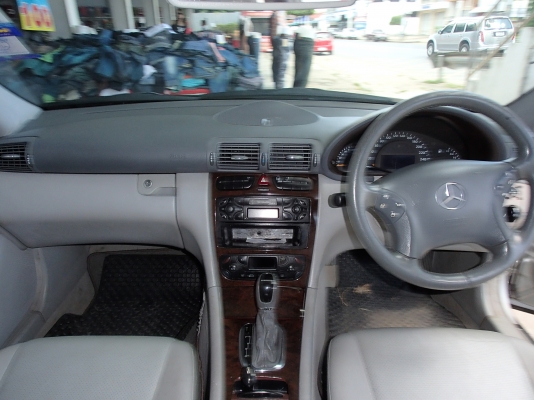 ขาย BENZ C180 โฉมตาถั่วสวยๆครับรถบ้าน (เจ้าของขายเอง ลด 580000 NOป้ายประมูลจดทะเบียนปกติให้ สนใจต่อรองได้ครับ ขาย BENZ C180 โฉมตาถั่วสวยๆครับรถบ้าน (เจ้าของขายเอง ลด 580000 NOป้ายประมูลจดทะเบียนปกติให้ สนใจต่อรองได้ครับ