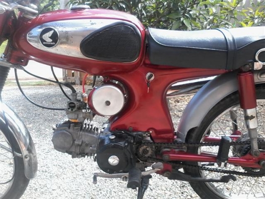 ขาย Honda S90 มีเล่มไม่โอนเครื่องเวฟแซดโครงดีเครื่องดีสีสวยระบบไฟออกหมดรถพร้อมใช้ ขาย 16500 บาท