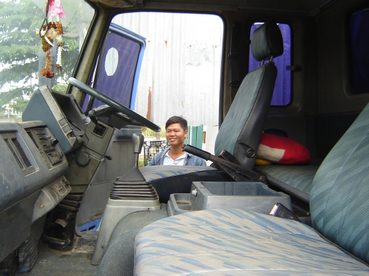 ขายหกล้อ Isuzu 195 แรงม้า  6 เมตร ราคา 490000บาทไฟแนนท์จัดได้ 400000 บาทโทร. 0892406621