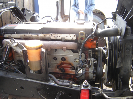 ขายหกล้อ Isuzu 195 แรงม้า  6 เมตร ราคา 490000บาทไฟแนนท์จัดได้ 400000 บาทโทร. 0892406621