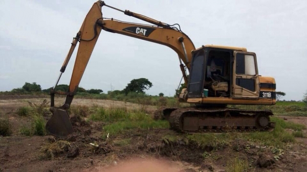 ขายรถตักดินคับ