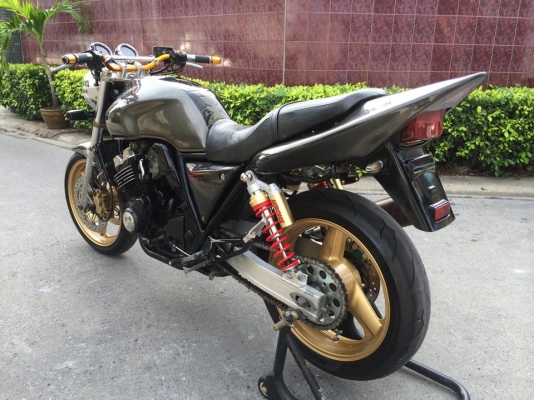 CB 400 ปี98 VS สพม พร้อมออกทริปเลยครับ CB 400 ปี98 VS สพม พร้อมออกทริปเลยครับ