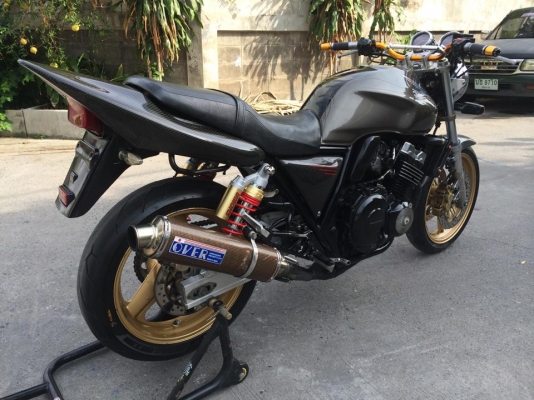 CB 400 ปี98 VS สพม พร้อมออกทริปเลยครับ CB 400 ปี98 VS สพม พร้อมออกทริปเลยครับ