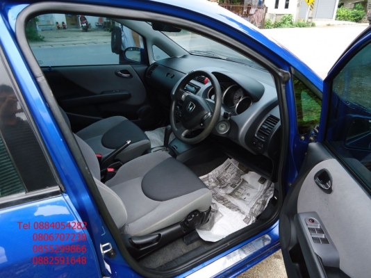 ขาย Honda jazz เกียร์ออโต้ airbag + abs ราคา 215,000 บาท