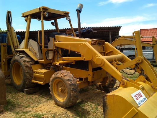 แบคโฮใหญ่ JCB