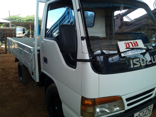 รถบรรทุก 4 ล้อ ISUZU