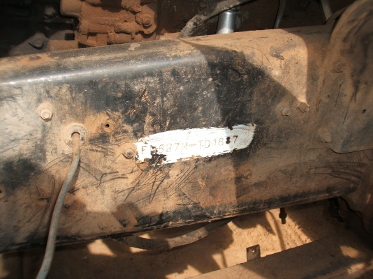 ขายรถบรรทุกเทลเลอร์ 10 ล้อ 2 เพลา มิตชู 527 TD เกียร์ 10 สปีด เครื่องยนต์ 6D16 195 แรงม้า เครื่องยนต์สภาาพดีมาก คัตซีสวย สภาพพร้อมใช้งาน ทะเบียนพร้อมโอน