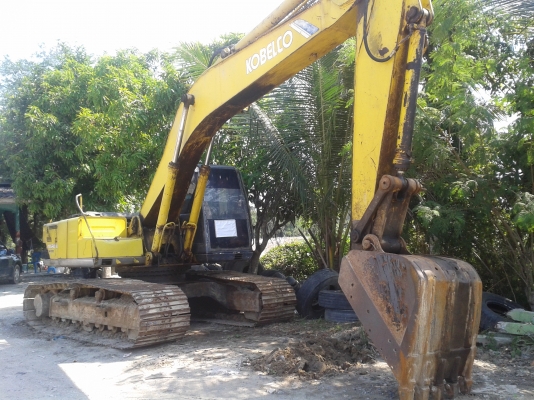 KOBELCO SK200 MARK/// 3 เอกสารอินวอย รถเครื่องดี ปั๊มใช้ได้ รถจอดไม่ได้ใช้งาน เจ้าของต้องการขาย สู้ราคาเท่าไรต่อรองมา ขายได้ขาย โทร.087-2976734