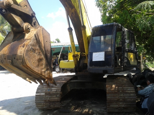 KOBELCO SK200 MARK/// 3 เอกสารอินวอย รถเครื่องดี ปั๊มใช้ได้ รถจอดไม่ได้ใช้งาน เจ้าของต้องการขาย สู้ราคาเท่าไรต่อรองมา ขายได้ขาย โทร.087-2976734