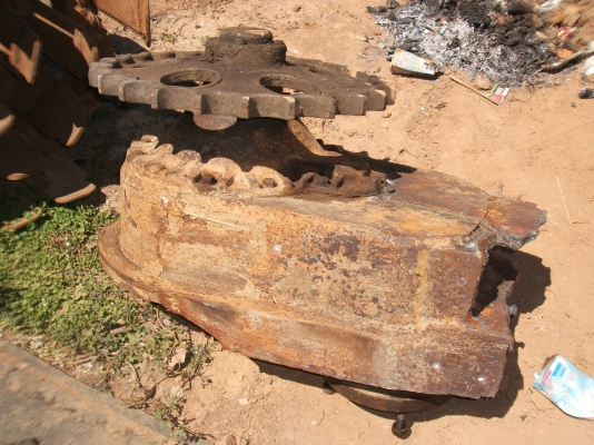 ขายตัวเดินแทรกเตอร์ แปลงเป็นสามเพลา สภาพเฟืองดี ลูกปืนดี รับประกัน ห้องตัวเดินดี