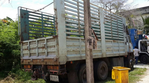 10ล้อ 2เพลารั้ว แม่ลูก2คาน ISUZU 240แรงม้า สภาพดี พร้อมใช้งาน คัทซีสวย เครื่องดี ราคาคุยได้ โทร.087-2976734