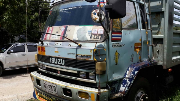 10ล้อ 2เพลารั้ว แม่ลูก2คาน ISUZU 240แรงม้า สภาพดี พร้อมใช้งาน คัทซีสวย เครื่องดี ราคาคุยได้ โทร.087-2976734