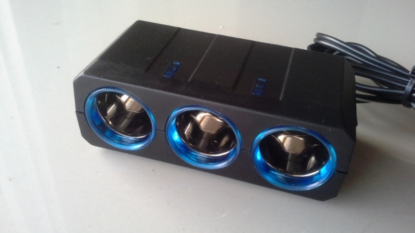 กล่องพ่วงต่อที่จุดบุหรี่ มือสองญี่ปุ่น สภาพสวย ใช้งานแจ่มๆ