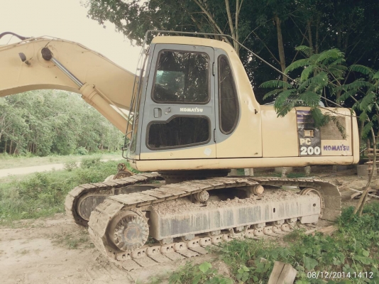 kOMATSU PC200-6 พร้อมใช้งาน เครื่องดี เอกสารอินวอย ราคาต่อรองได้ 087-2976734