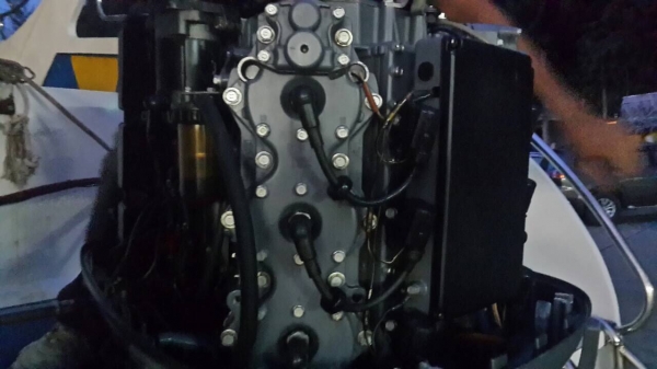 ขายด่วนเครื่องเรือเร็ว ยามาฮ่า 200 แรง