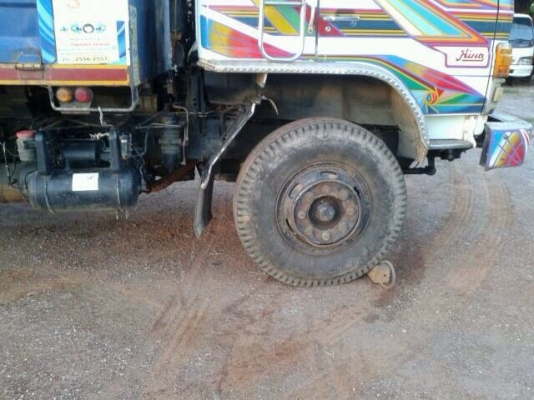 ขายรถบรรทุกสิบล้อดัมพ์ HINO SUMO227 เครื่องเดิม EM100-220 แรง 2 เพลาดัมพ์ ขายรถบรรทุกสิบล้อดัมพ์ HINO SUMO227 เครื่องเดิม EM100-220 แรง 2 เพลาดัมพ์