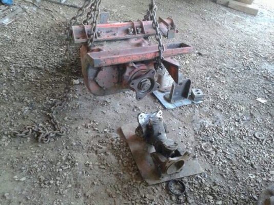 ขายสโลด์กลาง Hino 3M แท้ๆ ครบชุด เฟืองดี ขายสโลด์กลาง Hino 3M แท้ๆ ครบชุด เฟืองดี