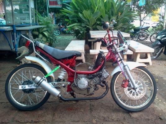 ขาย ชิปปี้เครื่องโซนิค 125 ไม่มี ท.บ สภาพดีขี่ได้ปกติ ค่าตัว 11500 บาท ขอด่วนๆ สนใจสอบถาม 089-8054390 โอ๋ ลพบุรี