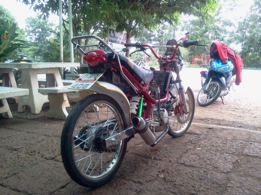 ขาย ชิปปี้เครื่องโซนิค 125 ไม่มี ท.บ สภาพดีขี่ได้ปกติ ค่าตัว 11500 บาท ขอด่วนๆ สนใจสอบถาม 089-8054390 โอ๋ ลพบุรี