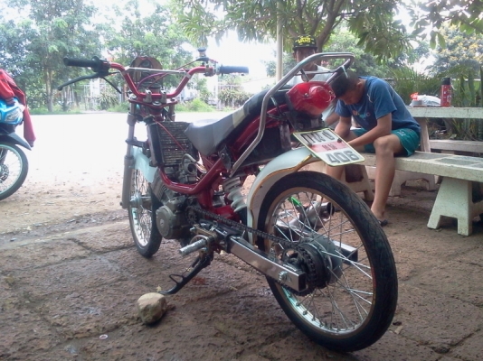 ขาย ชิปปี้เครื่องโซนิค 125 ไม่มี ท.บ สภาพดีขี่ได้ปกติ ค่าตัว 11500 บาท ขอด่วนๆ สนใจสอบถาม 089-8054390 โอ๋ ลพบุรี