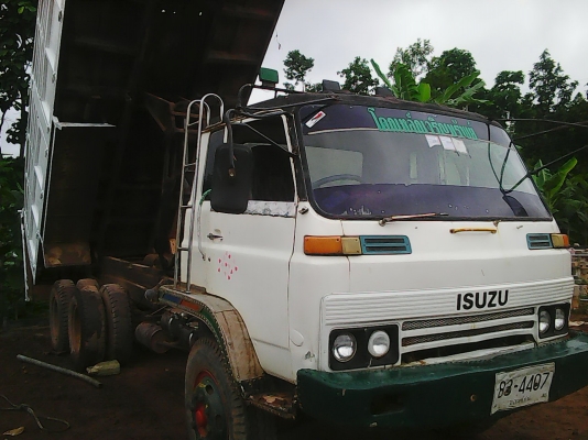 ขายสิบล้อสองเพลาดั้มพ์ อีซูสุ หัวจัมโบ้คัสซีหัวยาวช่วงล่างจัมโบ้ใหญ่