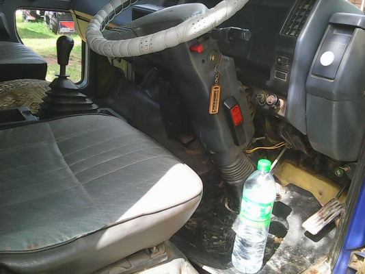 ขายหกล้อดั้มพ์ อีซูสุNPR115 Fหน้าหลังสภาพพร้อมใช้