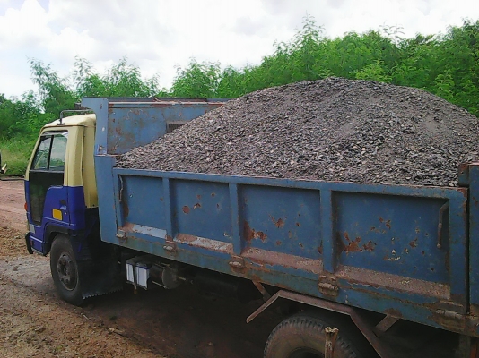 ขายหกล้อดั้มพ์ อีซูสุNPR115 Fหน้าหลังสภาพพร้อมใช้