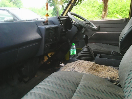 ขายหกล้อดั้มพ์ อีซูสุNPR115 Fหน้าหลังสภาพพร้อมใช้