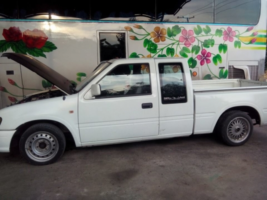 ขายด่วนอีซุซุด้าก้อนแค็ปรถปี 2545ครัฟ ขายด่วนอีซุซุด้าก้อนแค็ปรถปี 2545ครัฟ