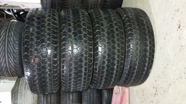 ขายยาง 235 70 15 ปี12ชุดละ7500