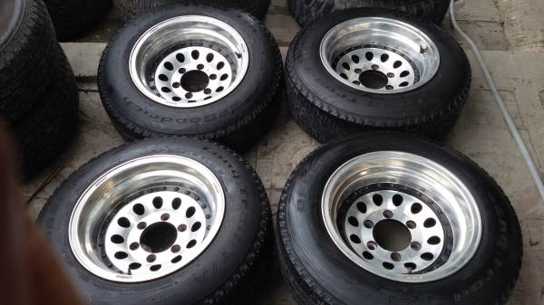 ขายล้อหยดน้ำขอบ15 6รูพร้อมยางชุดละ10500