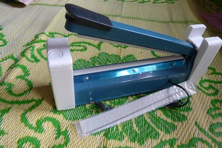 เครื่องซีลถุงพลาสติก  950 บาท.-