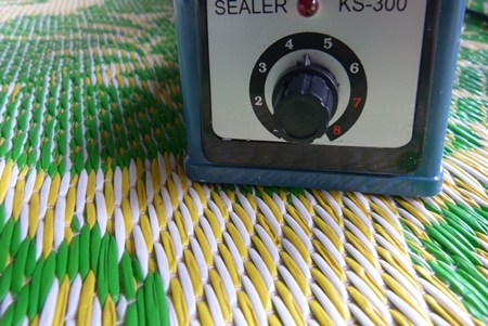 เครื่องซีลถุงพลาสติก  950 บาท.-