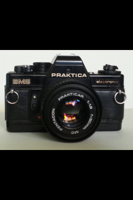 กล้องถ่ายภาพใช้ฟิล์ม PRAKTICA