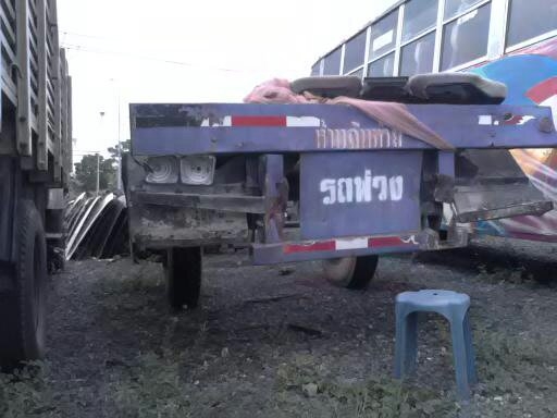 ขายถูกๆๆครับ ลูกพ่วง 2 คาน  ถอดเต้าปูนออกเหลือแต่โครง ครับ ล้อครบ 8 ล้อเอกสารพร้อมครับ