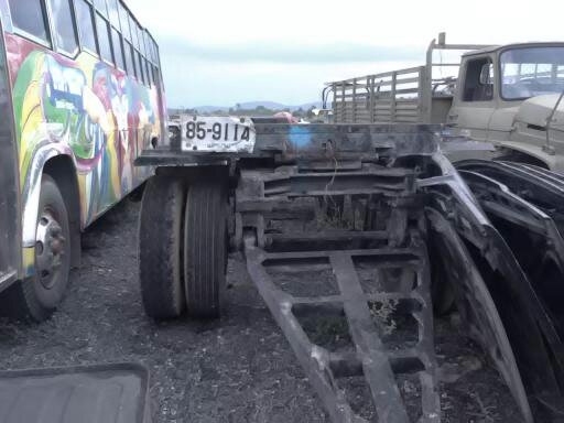 ขายถูกๆๆครับ ลูกพ่วง 2 คาน  ถอดเต้าปูนออกเหลือแต่โครง ครับ ล้อครบ 8 ล้อเอกสารพร้อมครับ